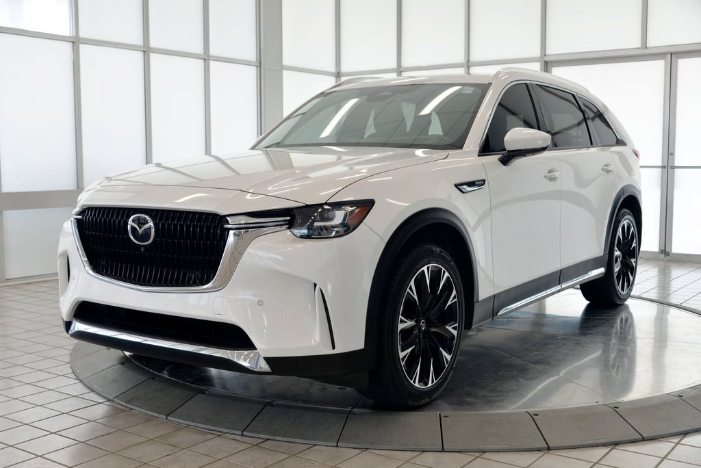 Certified 2024 MAZDA CX-90 Plug-In Hybrid w/ Premium Plus AWD/4WD image 4