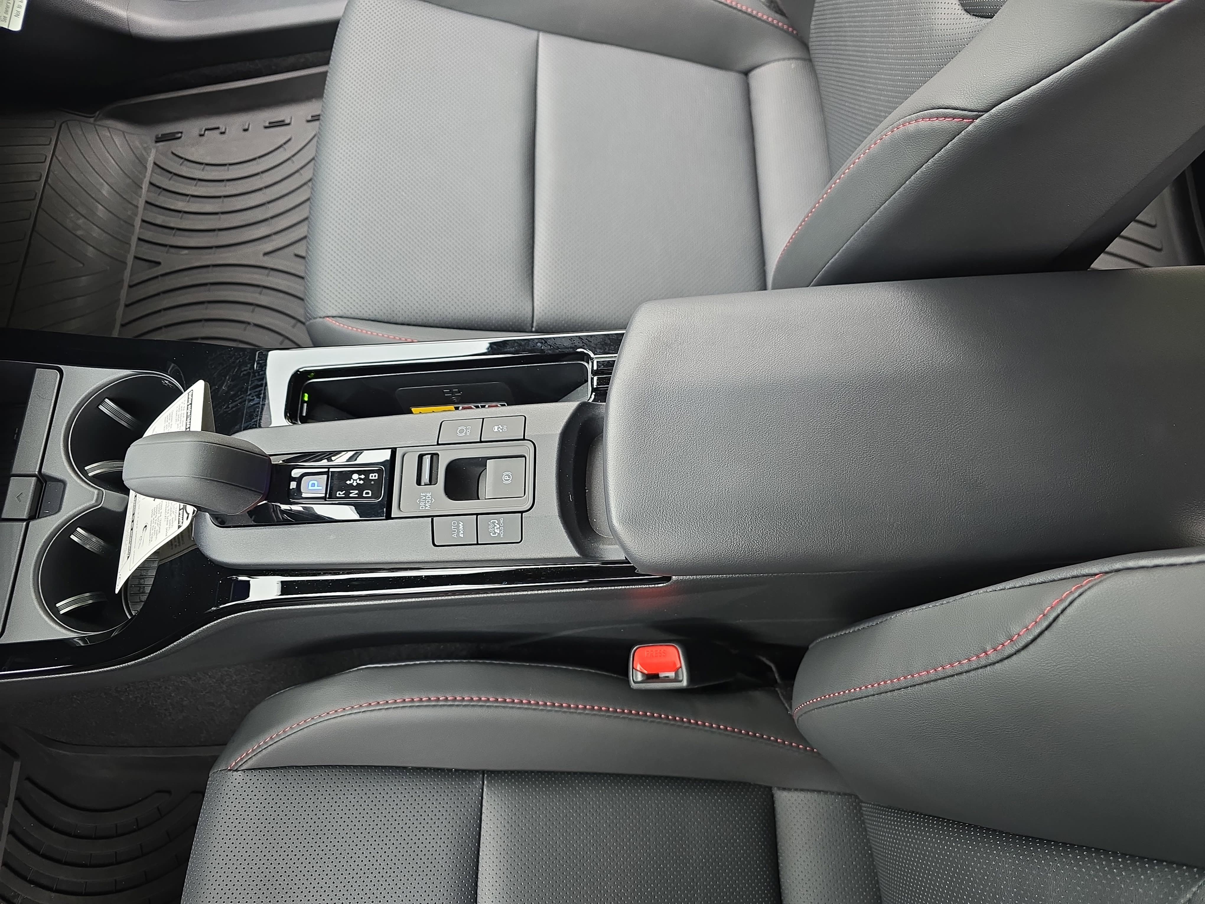 New 2025 Toyota Prius Plug-In Hybrid FWD image 21