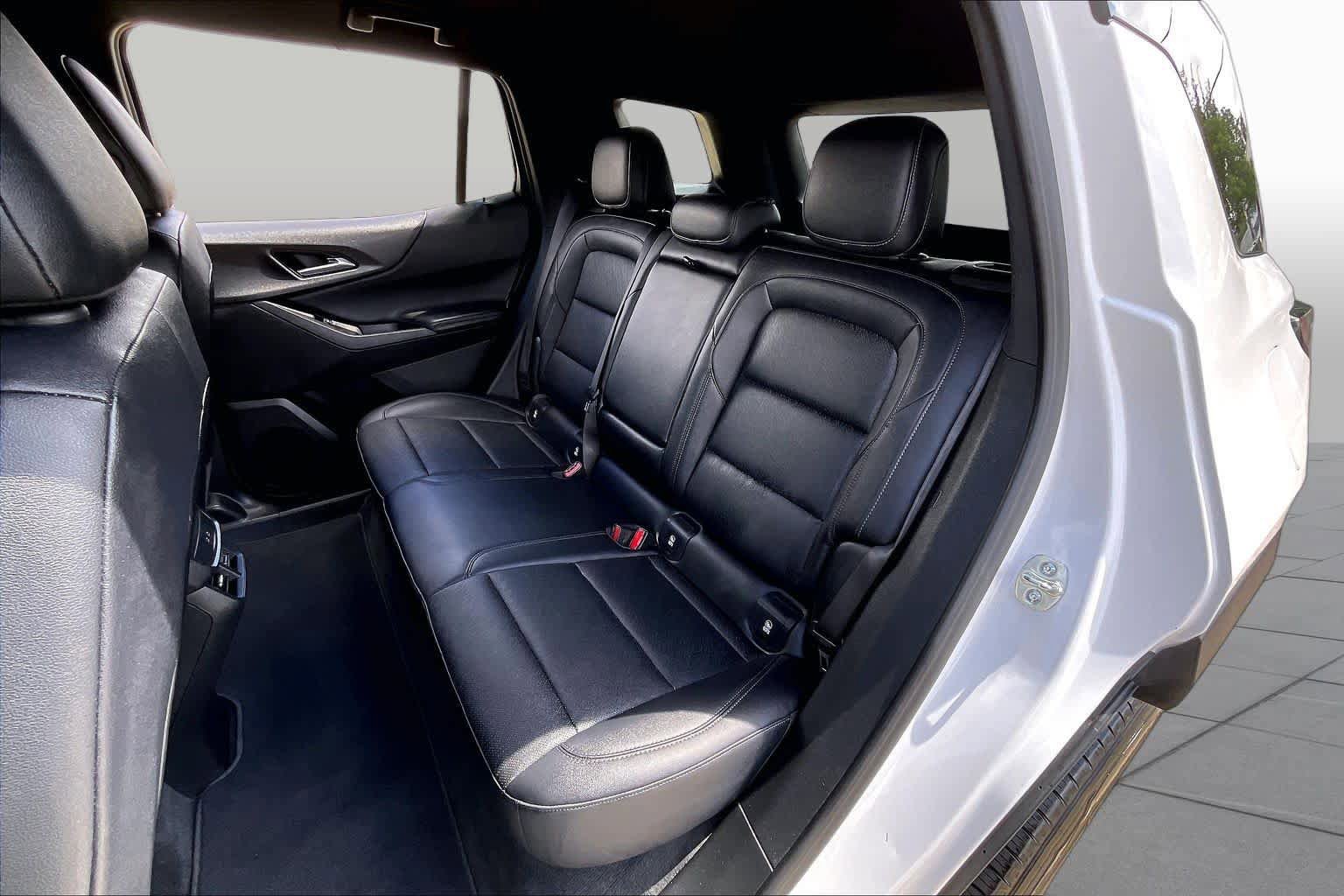 Used 2026 Chevrolet Equinox LT w/ Convenience Package II FWD image 22