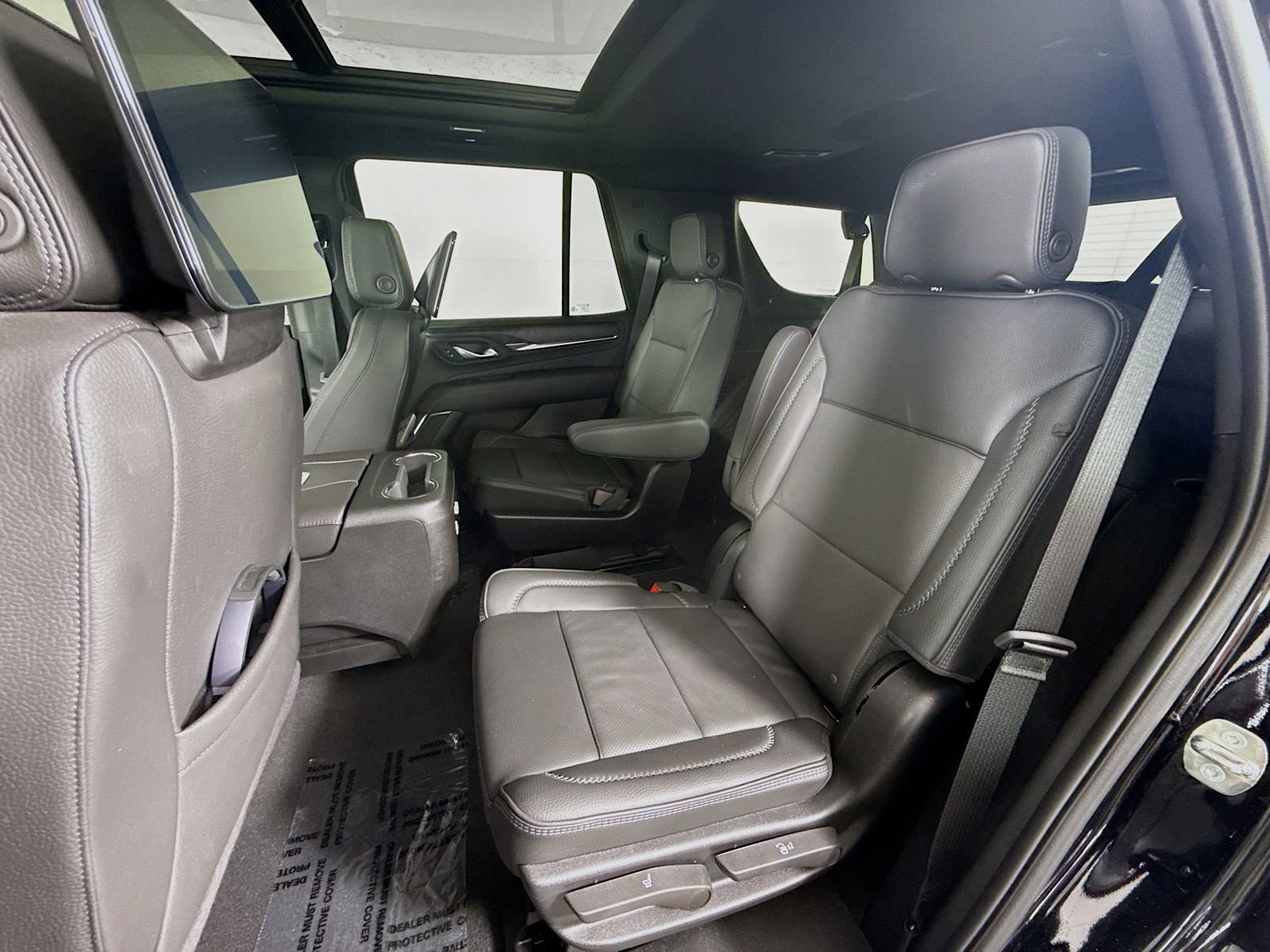 Used 2024 GMC Yukon Denali w/ Denali Reserve Package AWD/4WD image 22