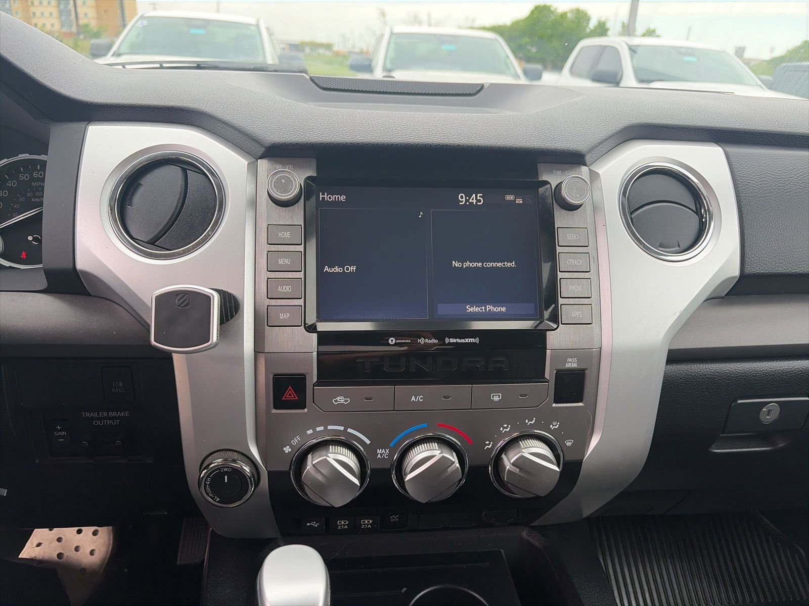 Used 2020 Toyota Tundra SR5 w/ SR5 Upgrade Package image 19