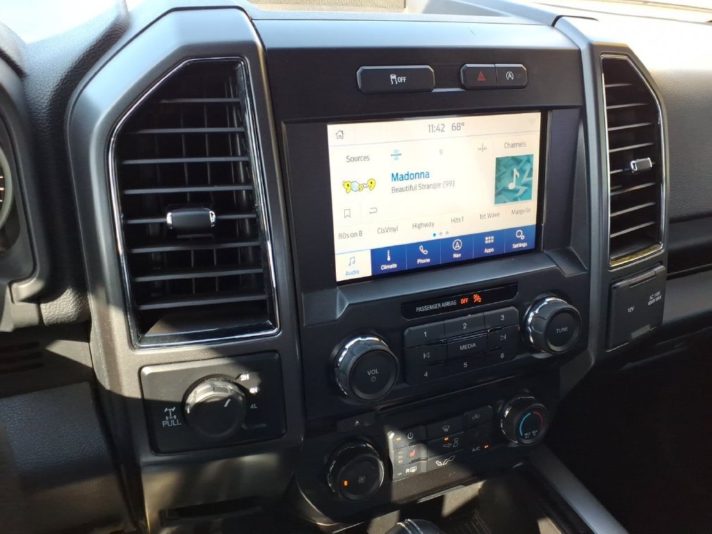 Certified 2018 Ford F150 XLT w/ Equipment Group 302A Luxury AWD/4WD image 18