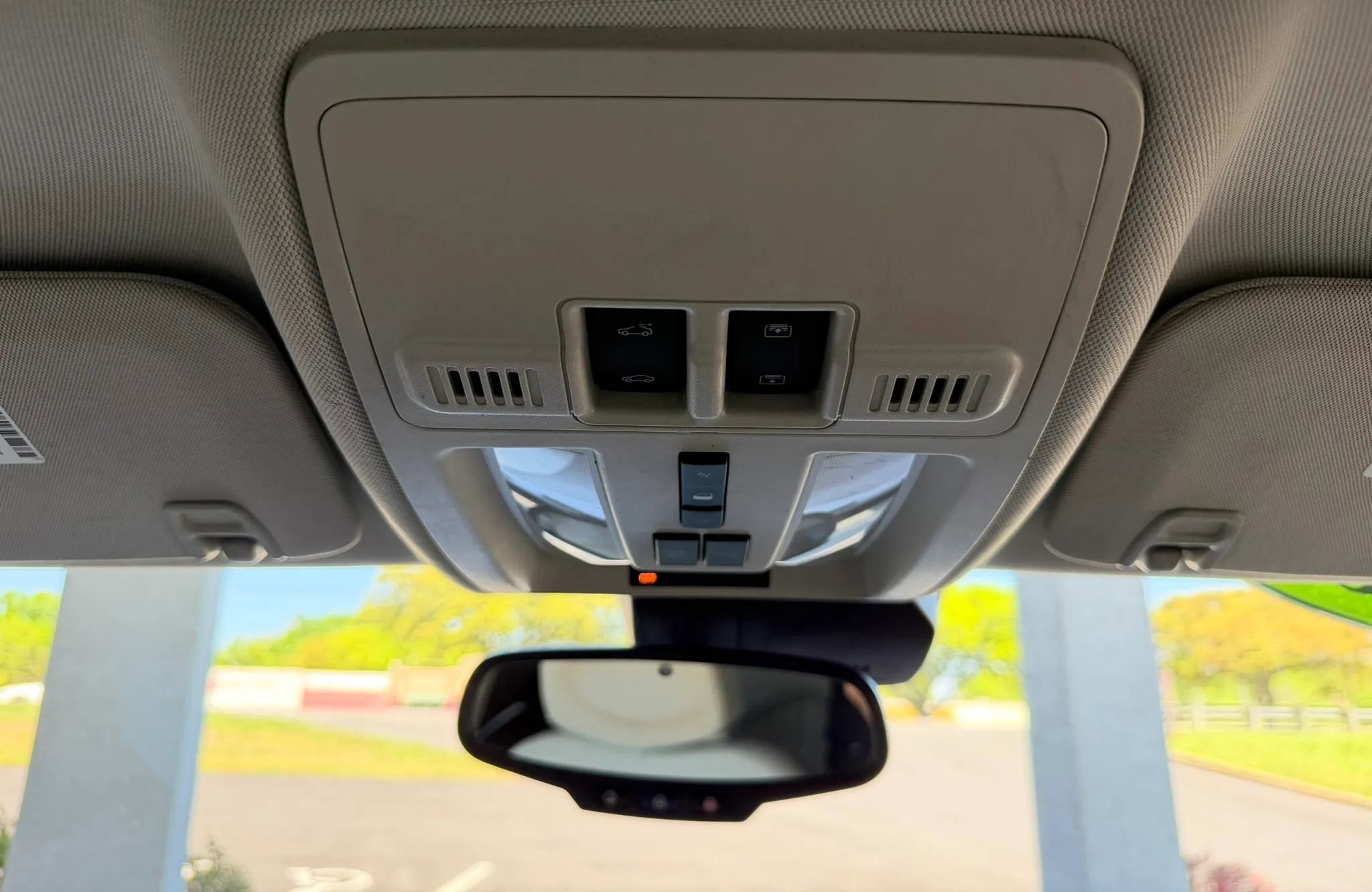 Used 2015 Cadillac SRX Performance w/ Driver Awareness Package FWD image 19