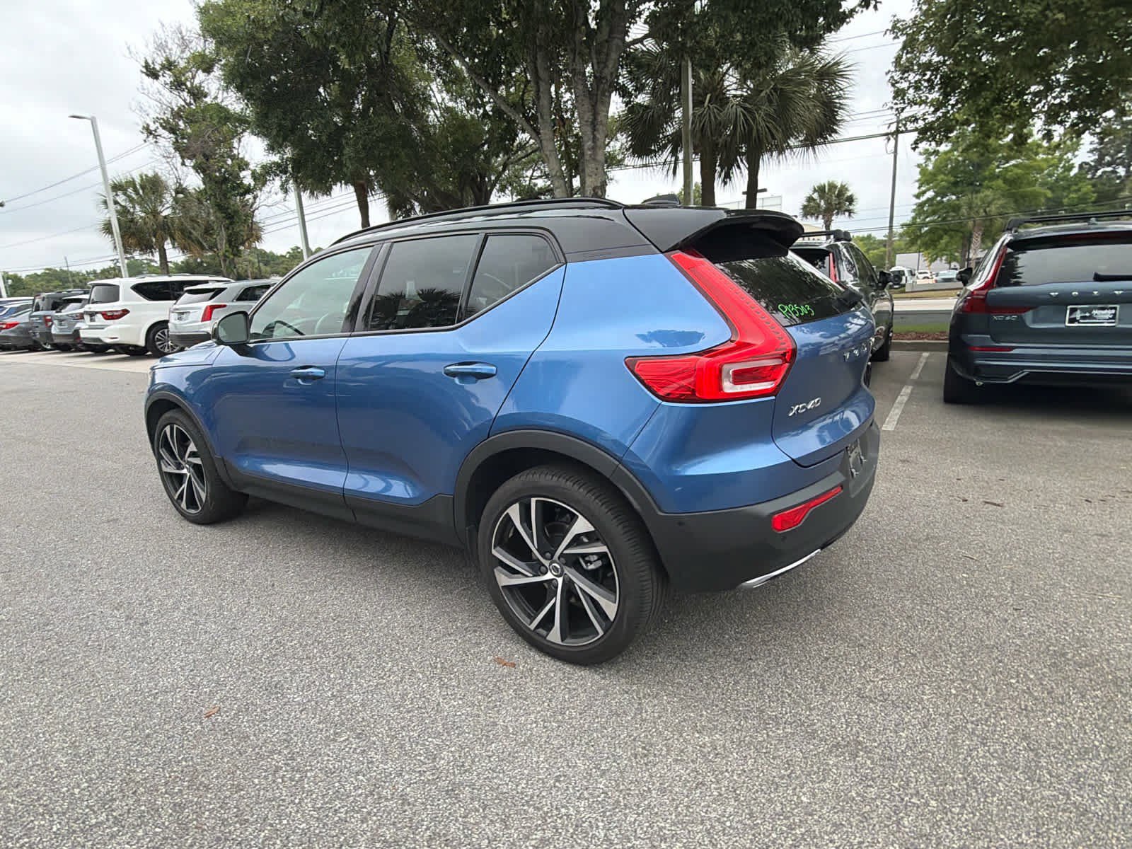 Used 2019 Volvo XC40 T5 R-Design AWD/4WD image 12