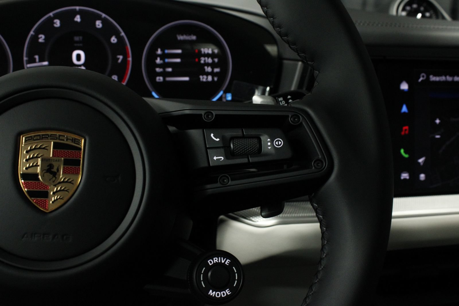 New 2026 Porsche Cayenne Coupe AWD/4WD image 26