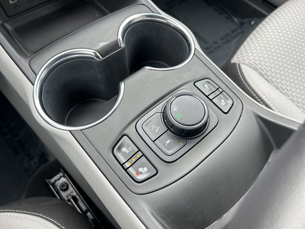 Used 2024 GMC Terrain SLT w/ Elevation Edition AWD/4WD image 34