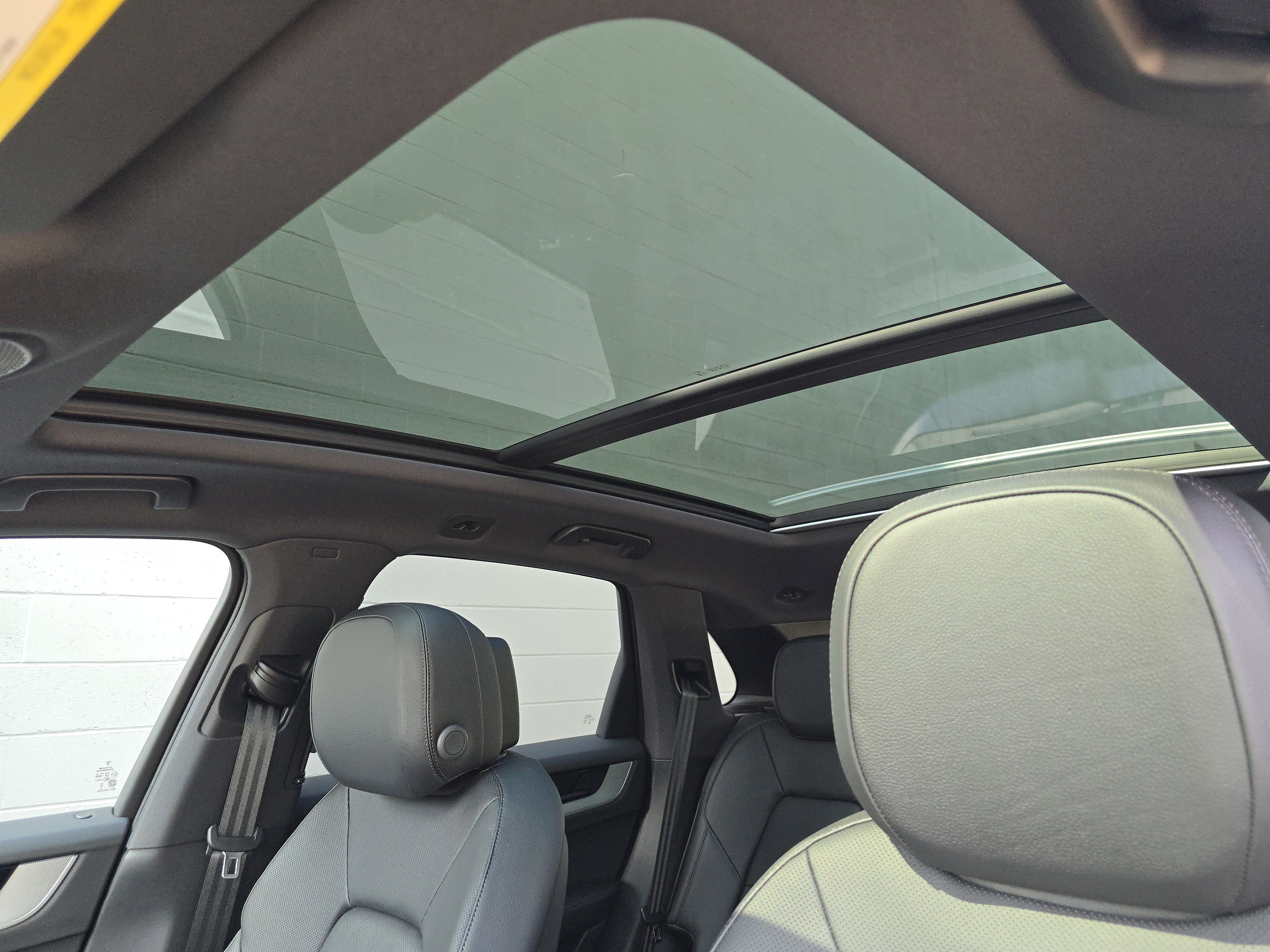 New 2025 Porsche Cayenne image 13