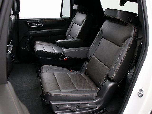 Certified 2021 Chevrolet Suburban High Country image 11