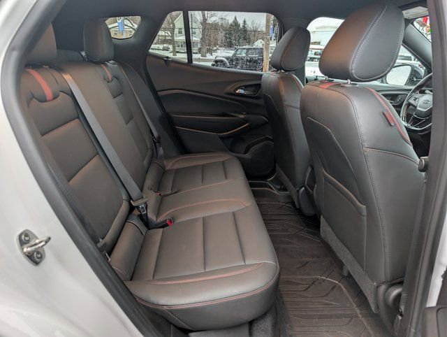 Used 2024 Chevrolet Trax RS w/ Driver Confidence Package image 17