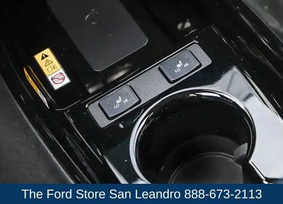 Used 2021 Toyota Prius Prime XLE image 19