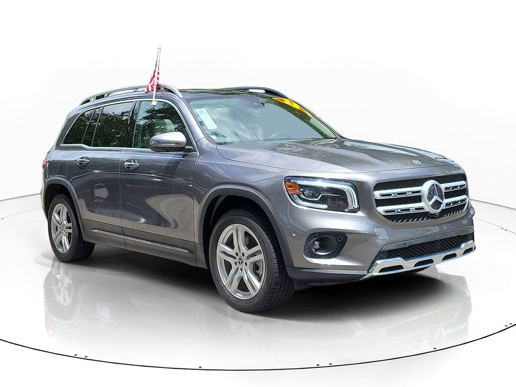 Used 2023 Mercedes-Benz GLB 250 image 2