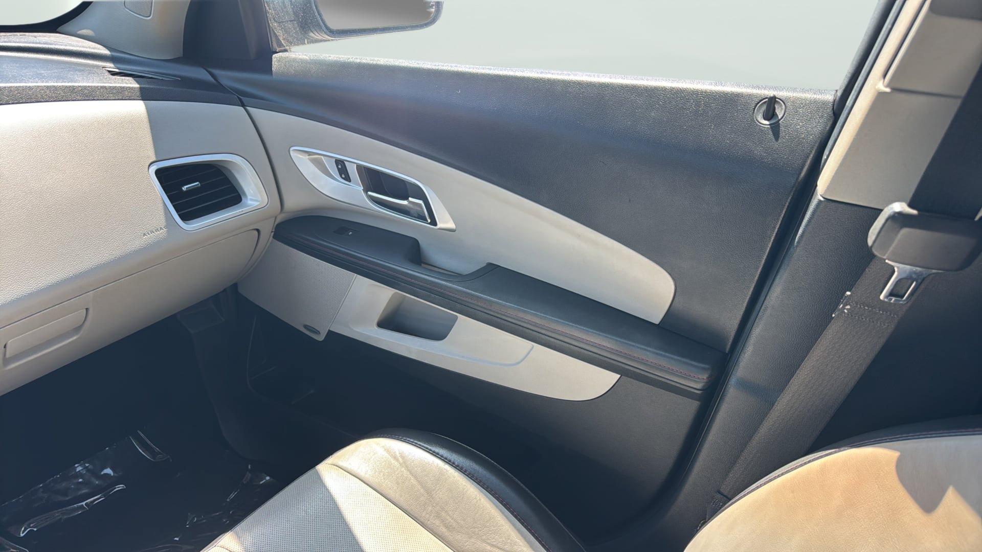Used 2014 Chevrolet Equinox LTZ FWD image 17