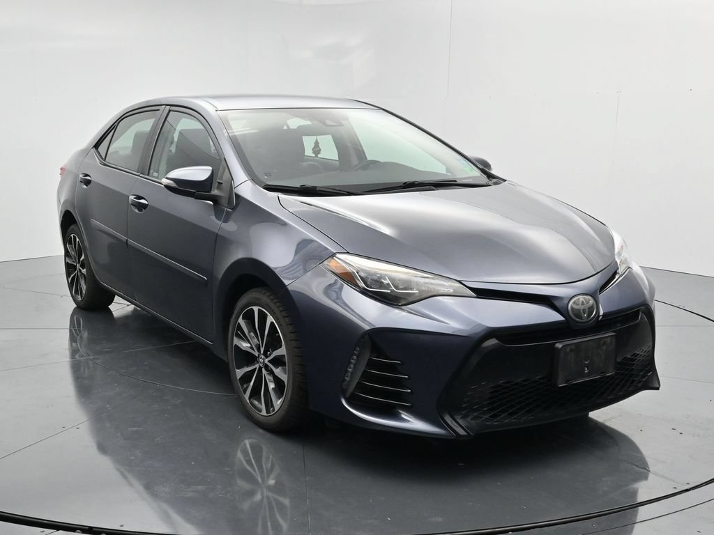 Used 2017 Toyota Corolla SE w/ Carpet Mat Package (TMS) FWD image 2
