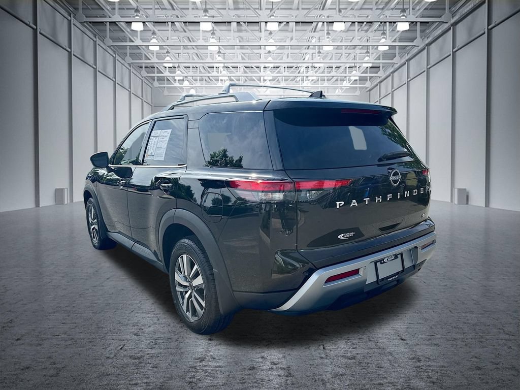 Certified 2024 Nissan Pathfinder SL FWD image 6
