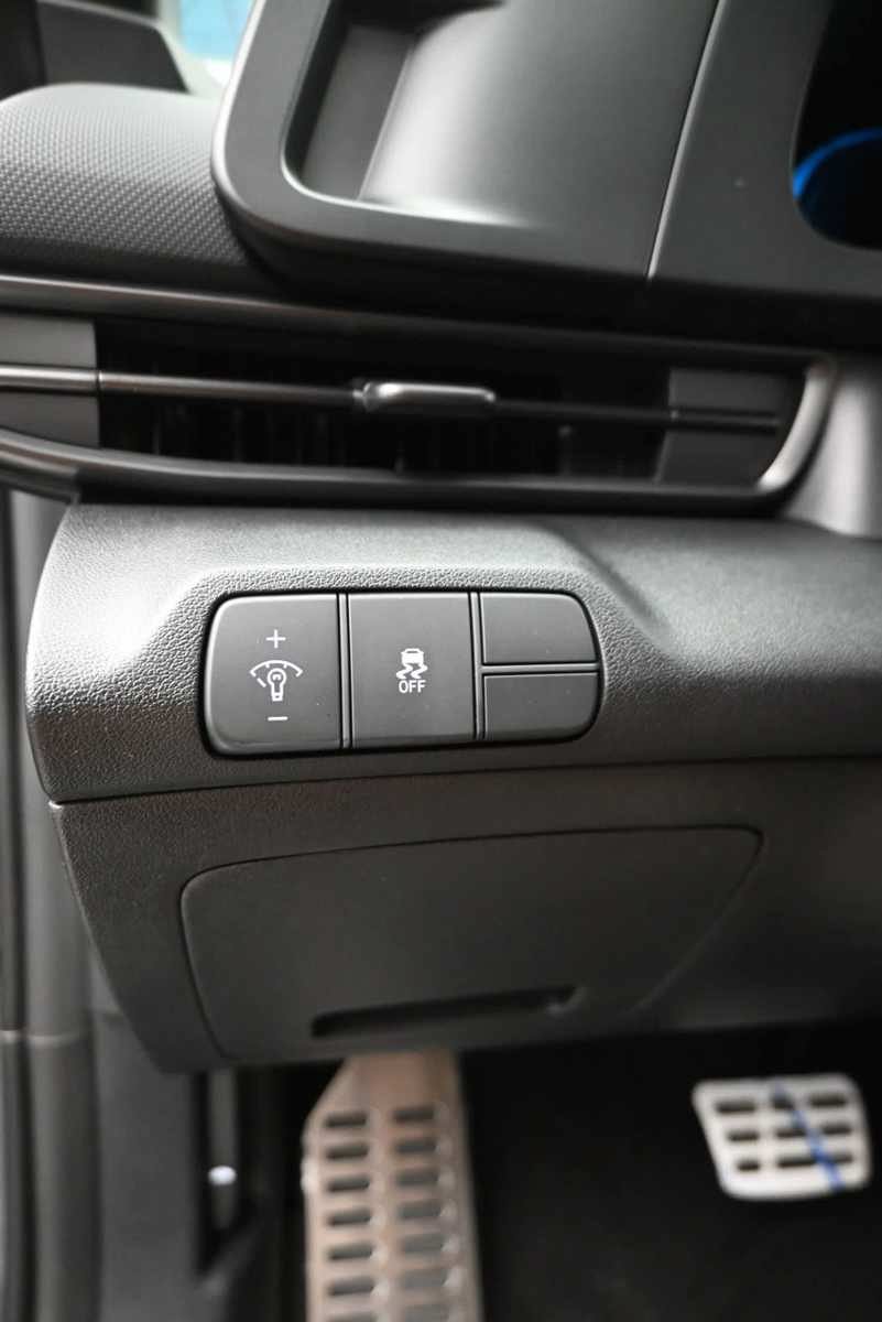 New 2026 Hyundai Elantra SEL Sport FWD image 22