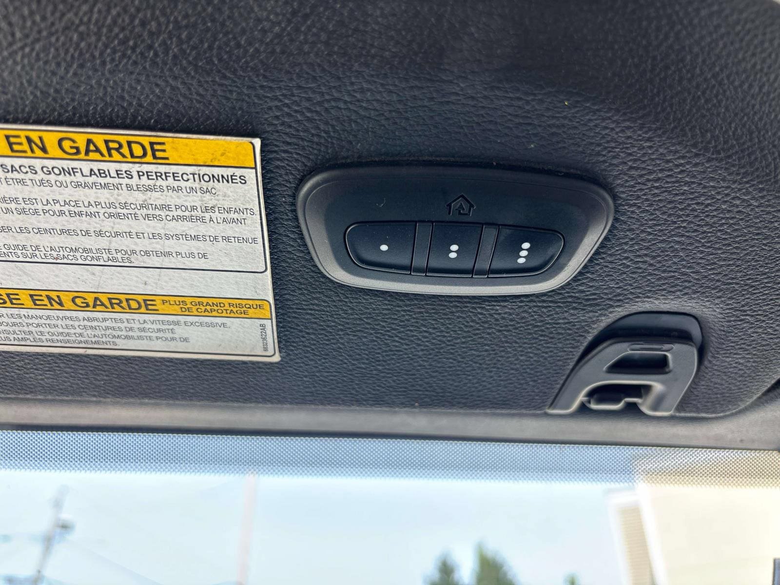 Certified 2018 Jeep Wrangler Unlimited Sahara w/ Dual Top Group AWD/4WD image 16