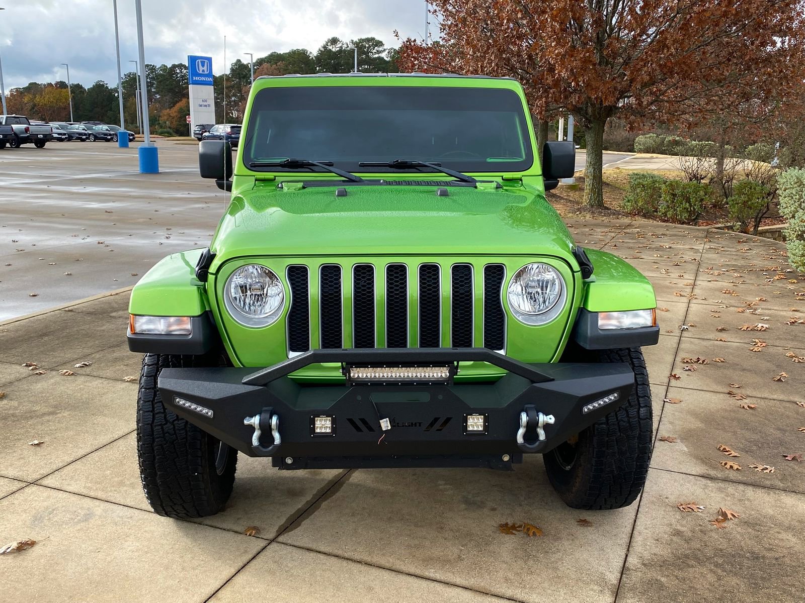Used 2020 Jeep Wrangler Unlimited Sahara image 2