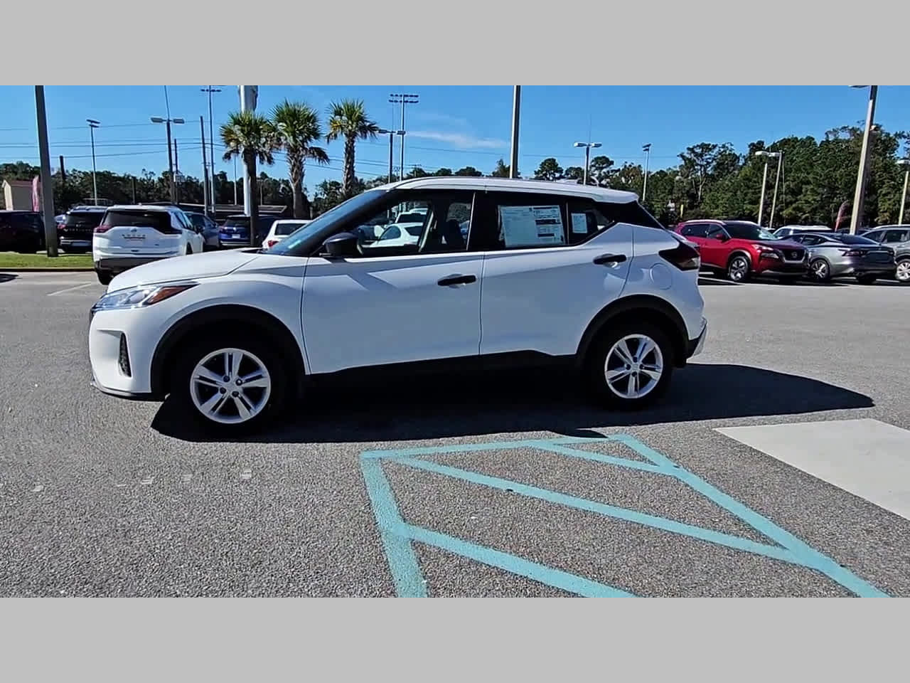 New 2025 Nissan Kicks Play S image 23