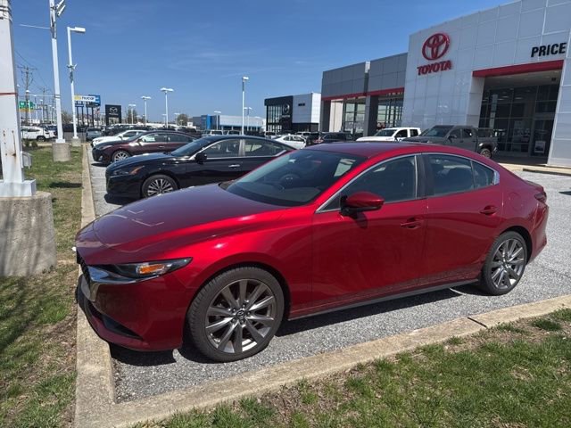 Used 2019 MAZDA MAZDA3 Sedan w/ Preferred Package image 4