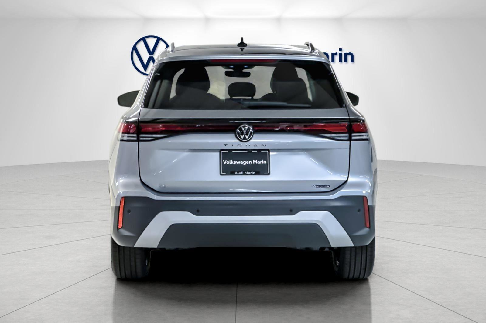 New 2025 Volkswagen Tiguan SE image 4