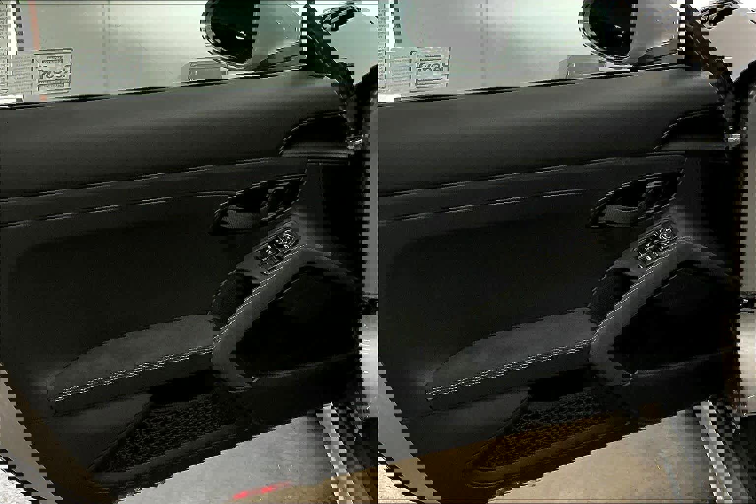 Used 2025 Porsche 718 Cayman GT4 RS image 24