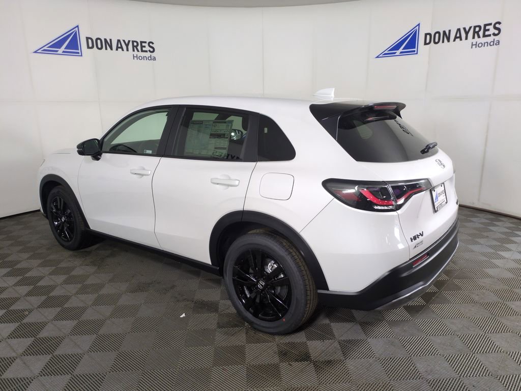New 2026 Honda HR-V Sport image 3