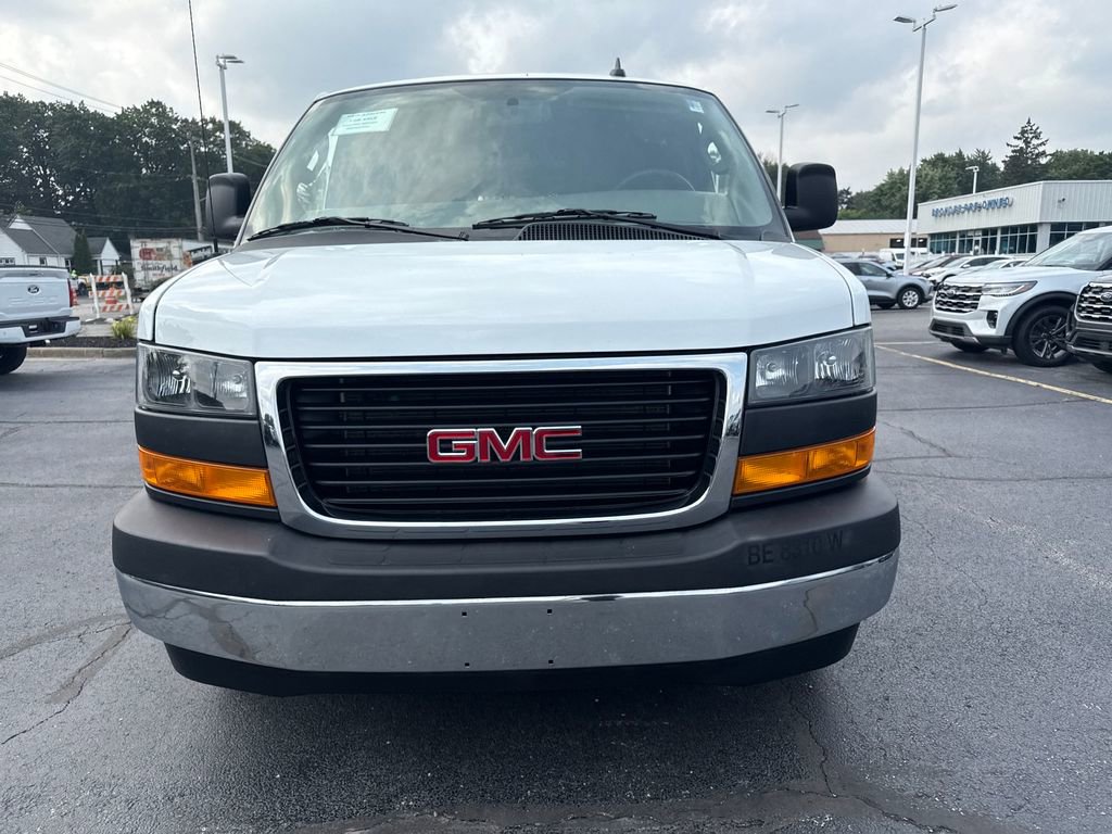 Used 2023 GMC Savana 2500 w/ Driver Convenience Package image 3