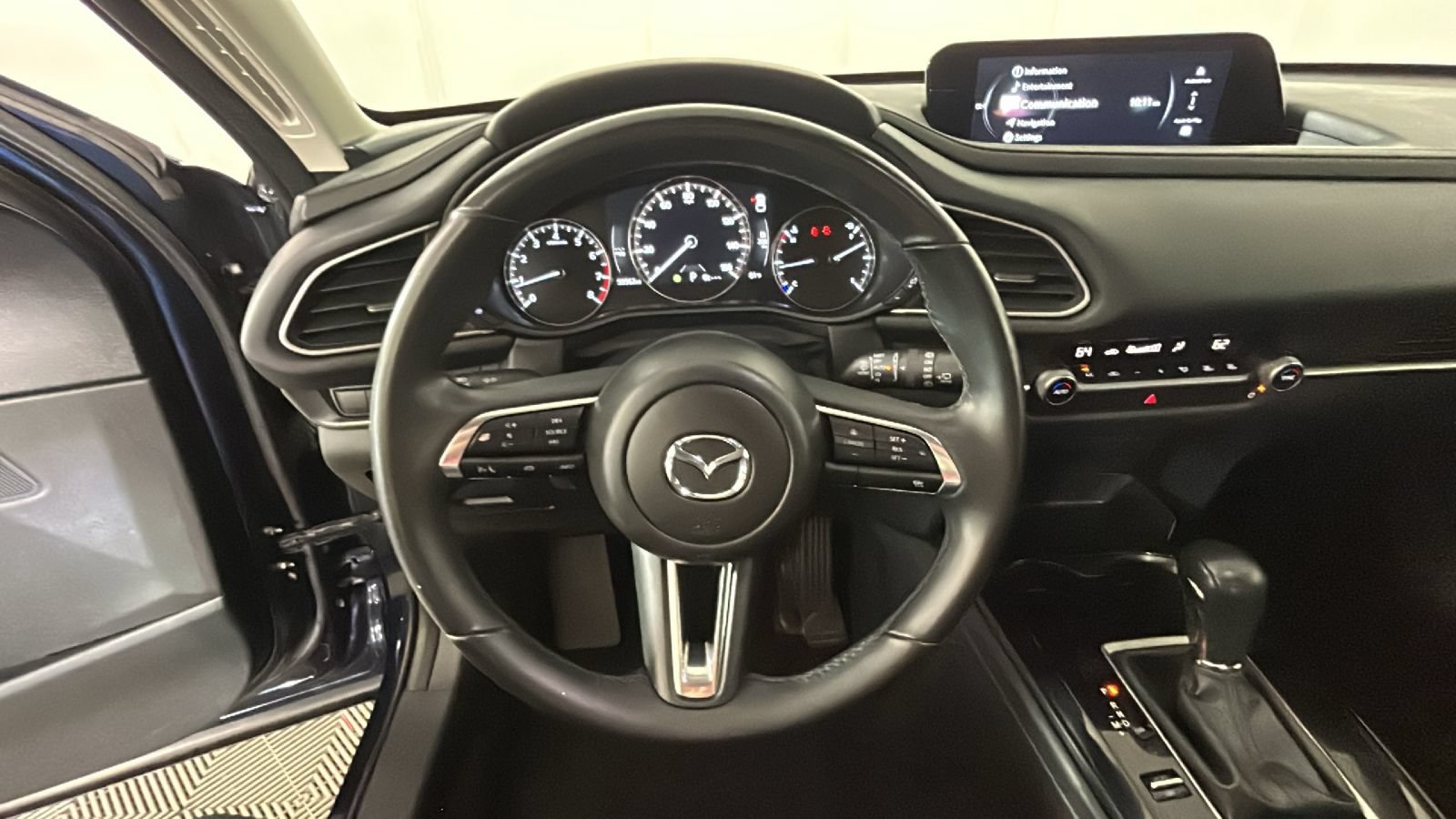 Used 2025 MAZDA CX-30 AWD 2.5 S w/ Select Sport Pkg image 17