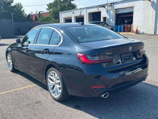 Used 2025 BMW 330i xDrive Sedan AWD/4WD image 8