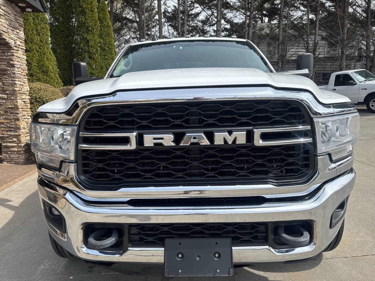 Used 2020 RAM 5500 Tradesman w/ Chrome Appearance Group AWD/4WD image 5