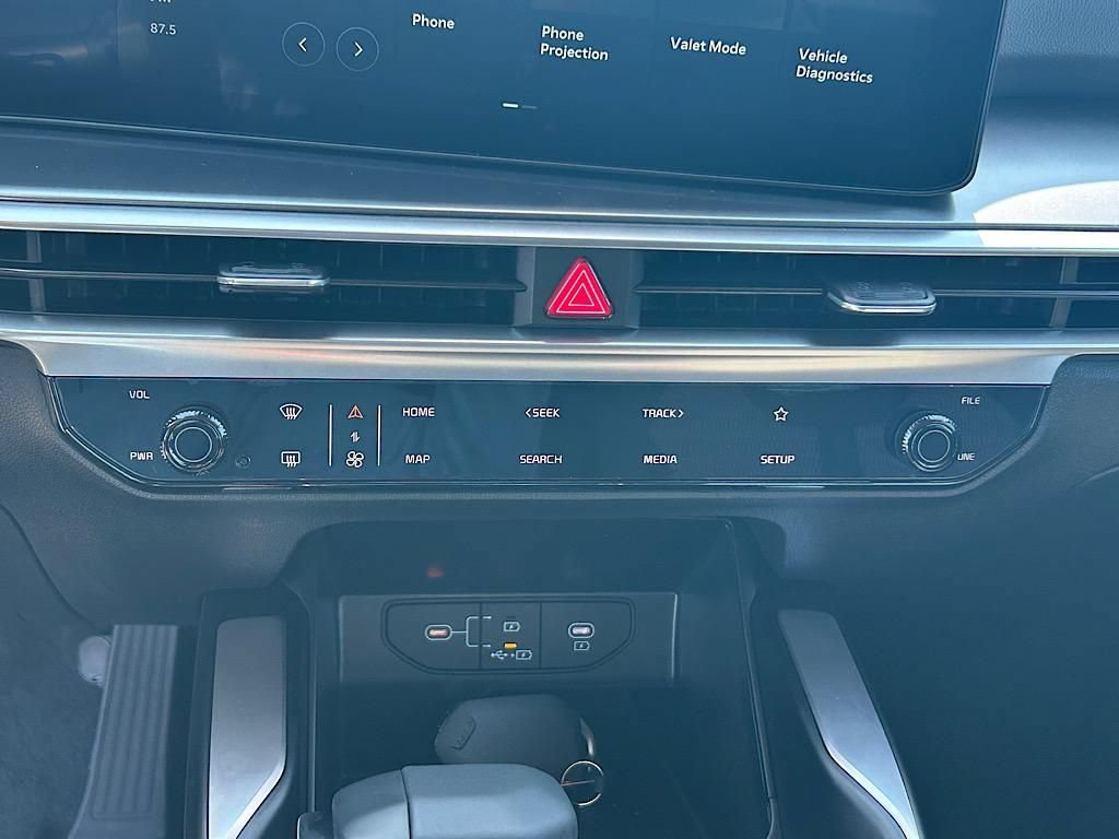 New 2026 Kia Sorento LX FWD image 20