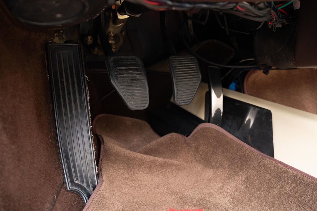 Used 1988 Ferrari 328 GTS image 28