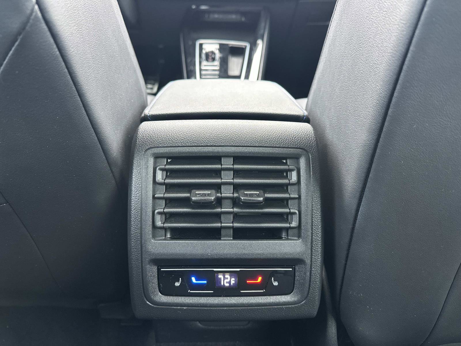 Used 2023 Volkswagen Golf R 2.0T DSG AWD image 14