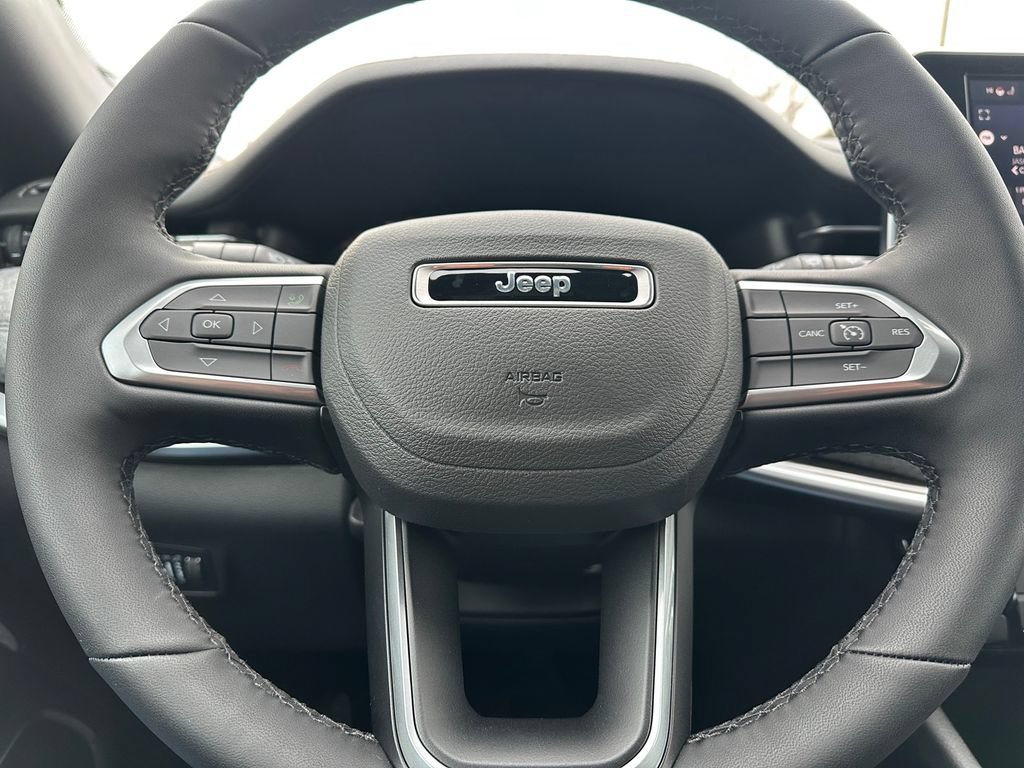 New 2026 Jeep Compass Latitude AWD/4WD image 23