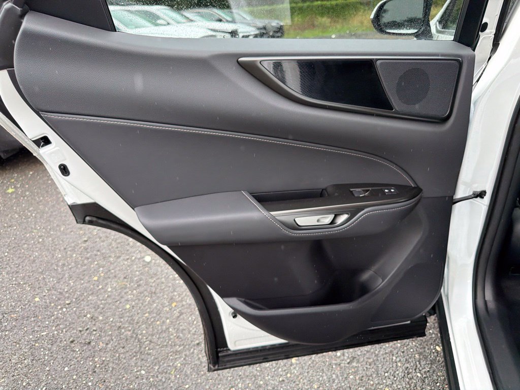 Used 2025 Lexus NX 350h AWD w/ Accessory Package (2T) image 16