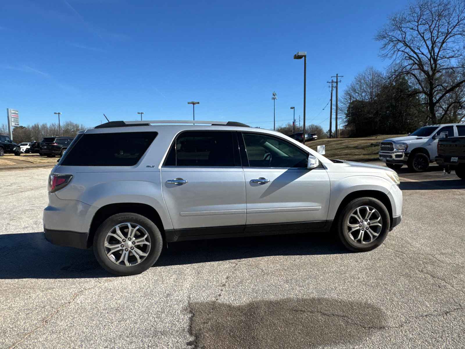 Used 2016 GMC Acadia SLT w/ Open Road Package image 3