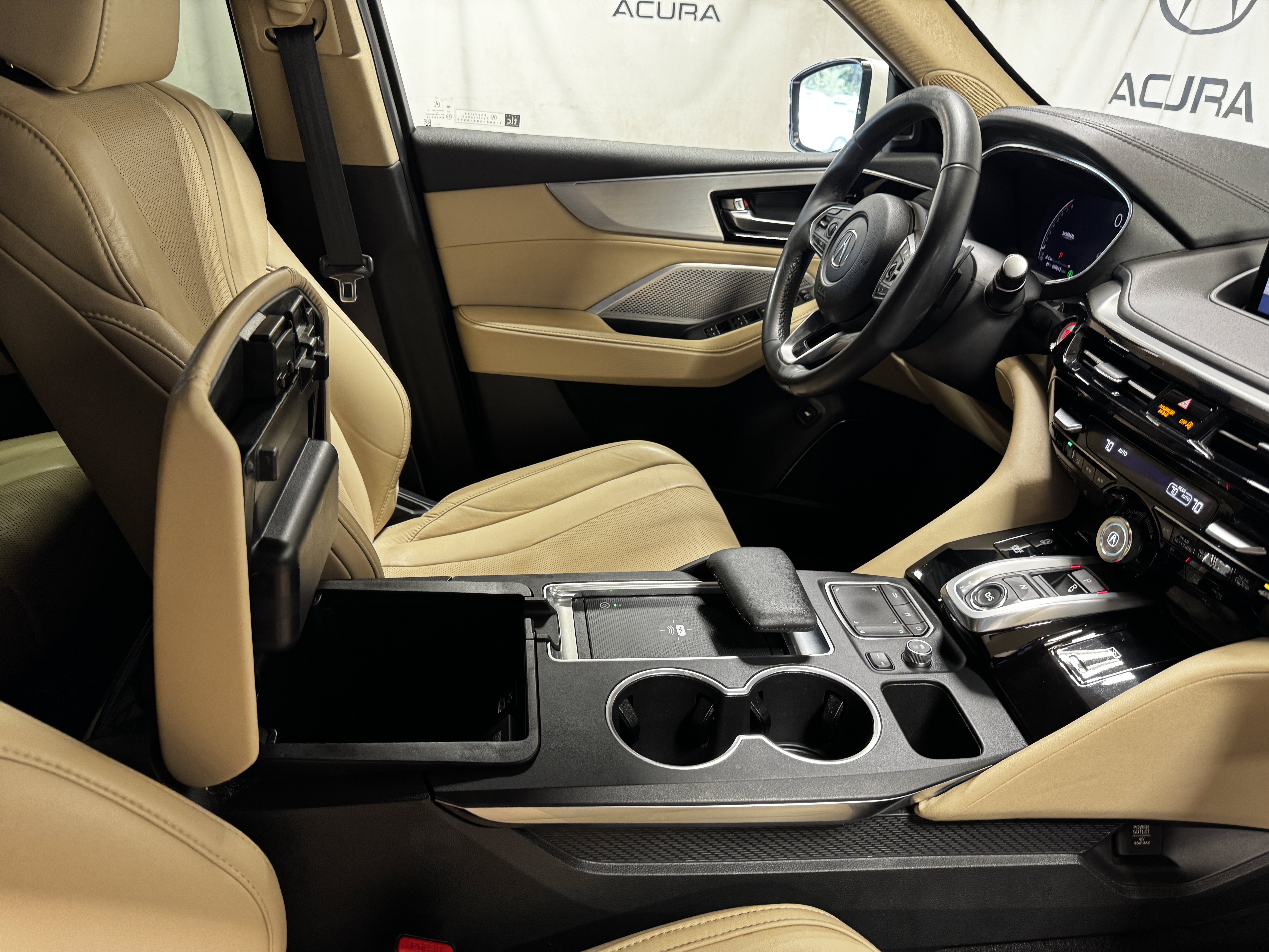 Used 2022 Acura MDX w/ Technology Package FWD image 34