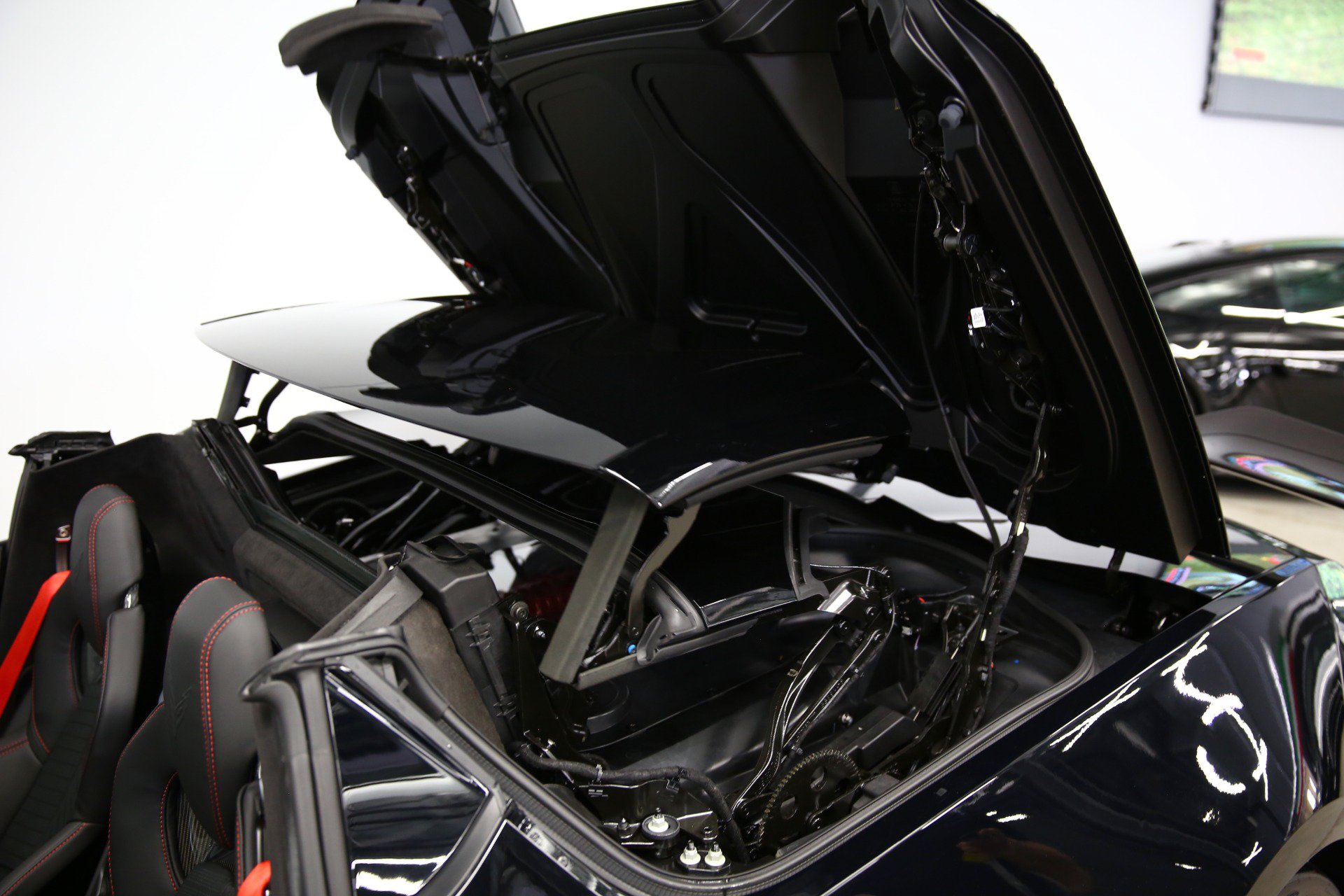 Used 2024 Chevrolet Corvette Z06 w/ Z07 Performance Package RWD image 62