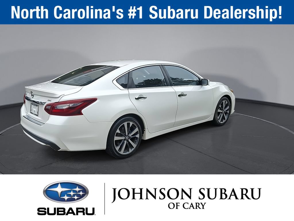 Used 2017 Nissan Altima 2.5 SR FWD image 4