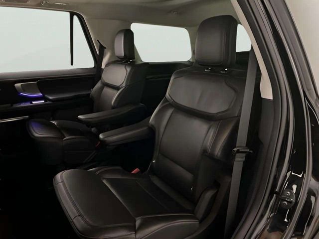 Used 2025 Ford Expedition Platinum AWD/4WD image 69