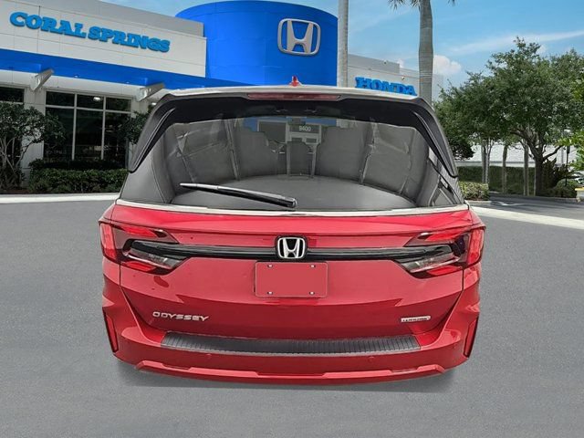 New 2026 Honda Odyssey Touring image 3