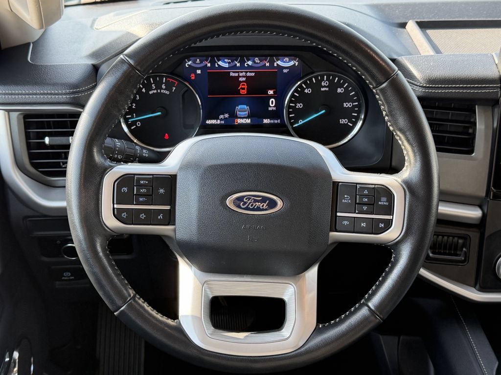 Used 2024 Ford Expedition XLT RWD image 15