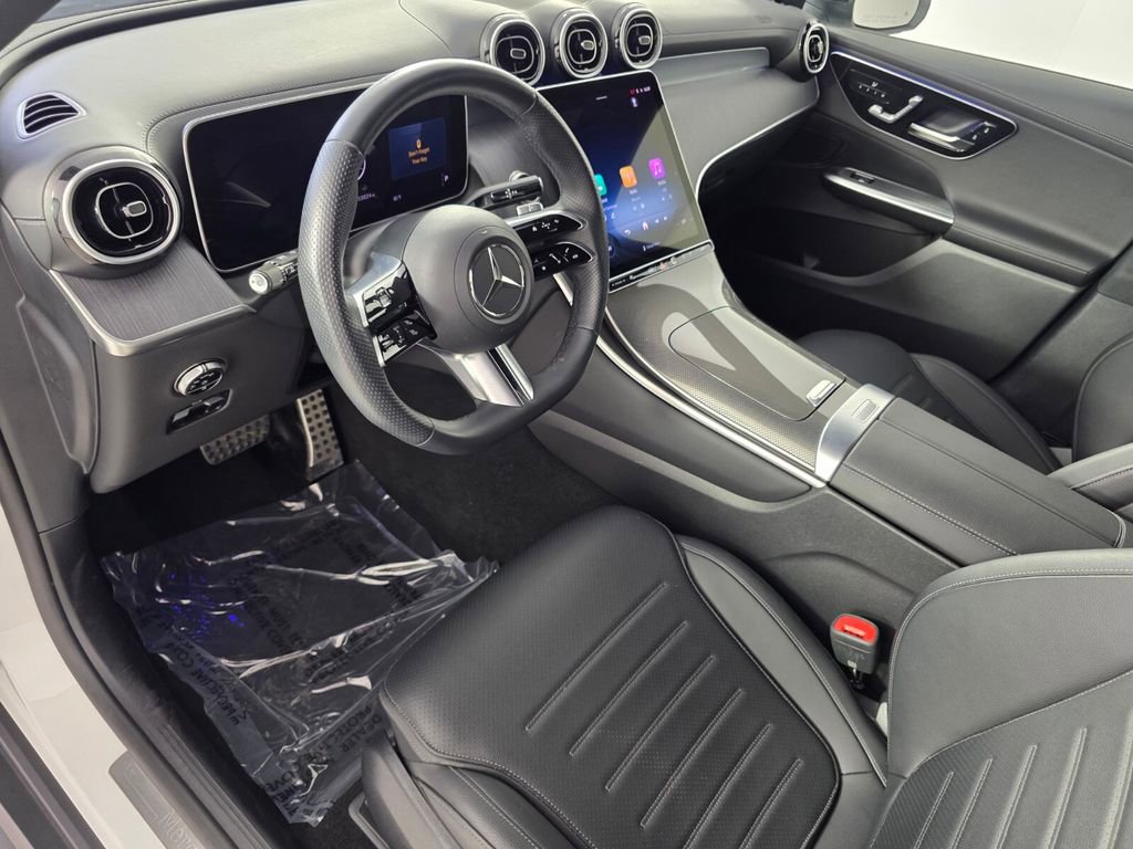 Certified 2025 Mercedes-Benz GLC 300 image 10