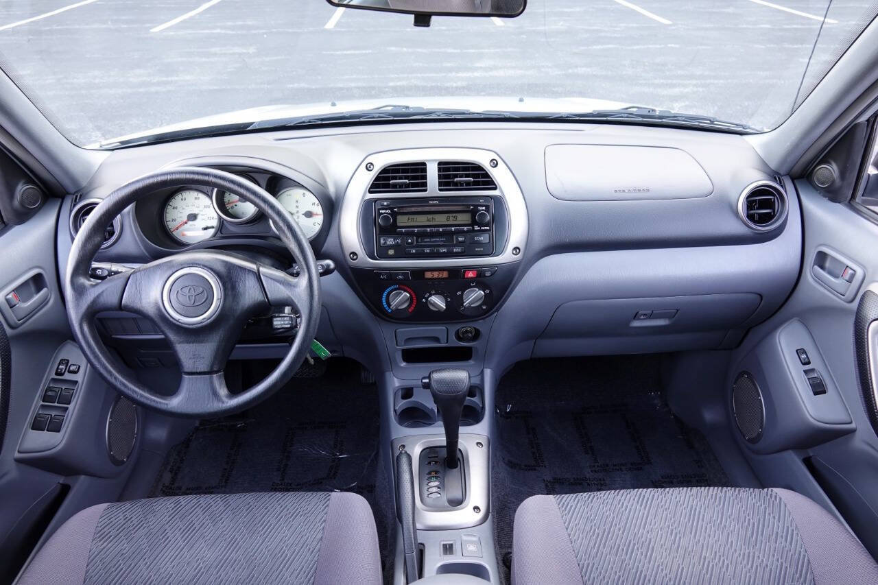 Used 2003 Toyota RAV4 4WD image 74