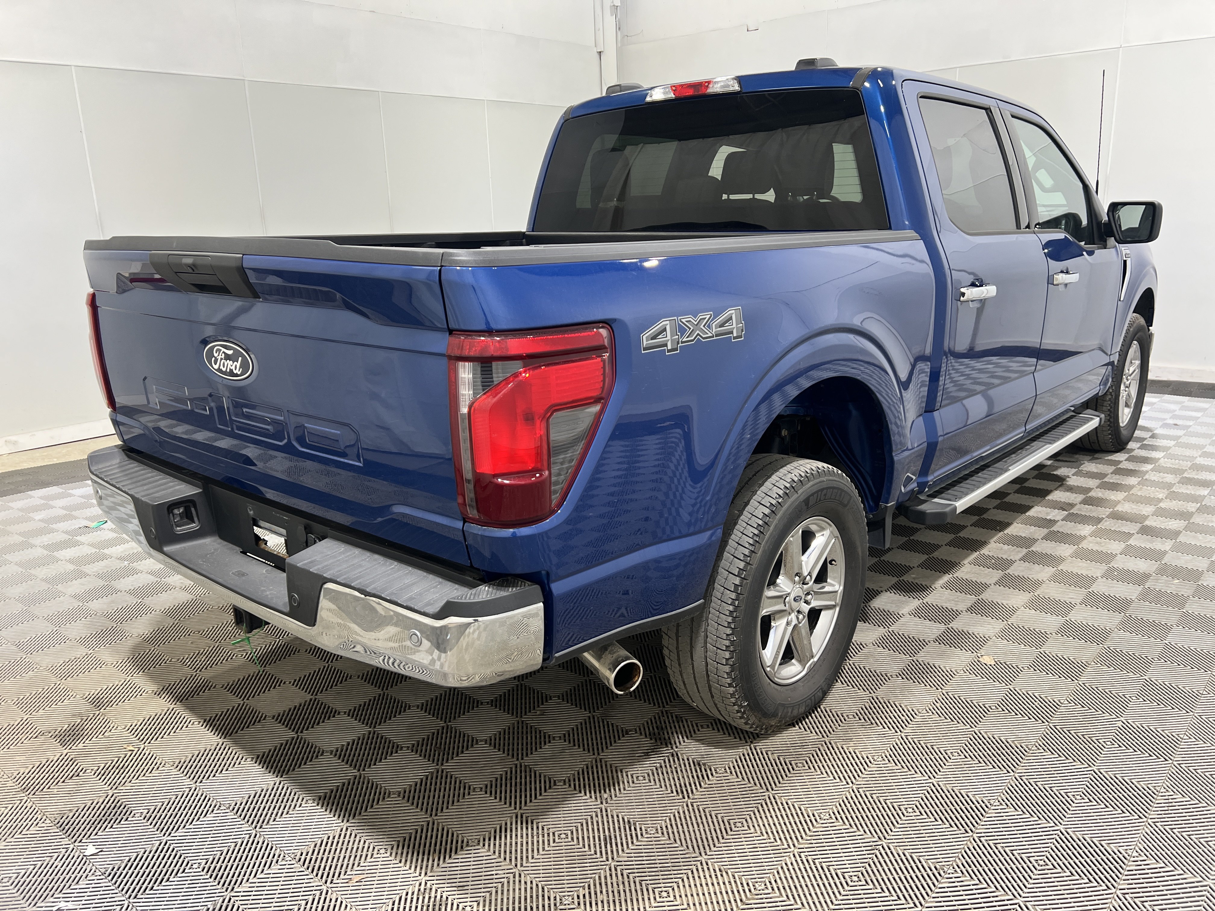 Used 2025 Ford F150 XLT w/ Equipment Group 301A Standard AWD/4WD image 3