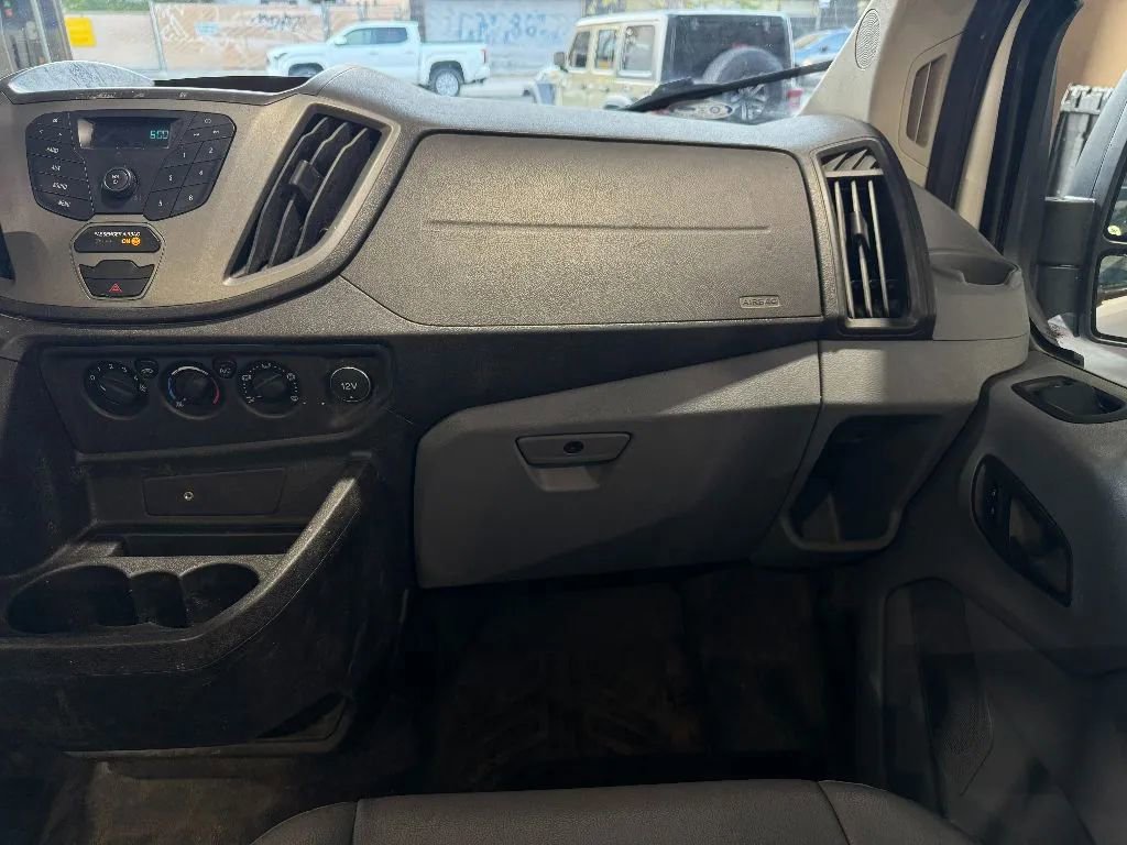 Used 2018 Ford Transit 250 148 Medium Roof image 30
