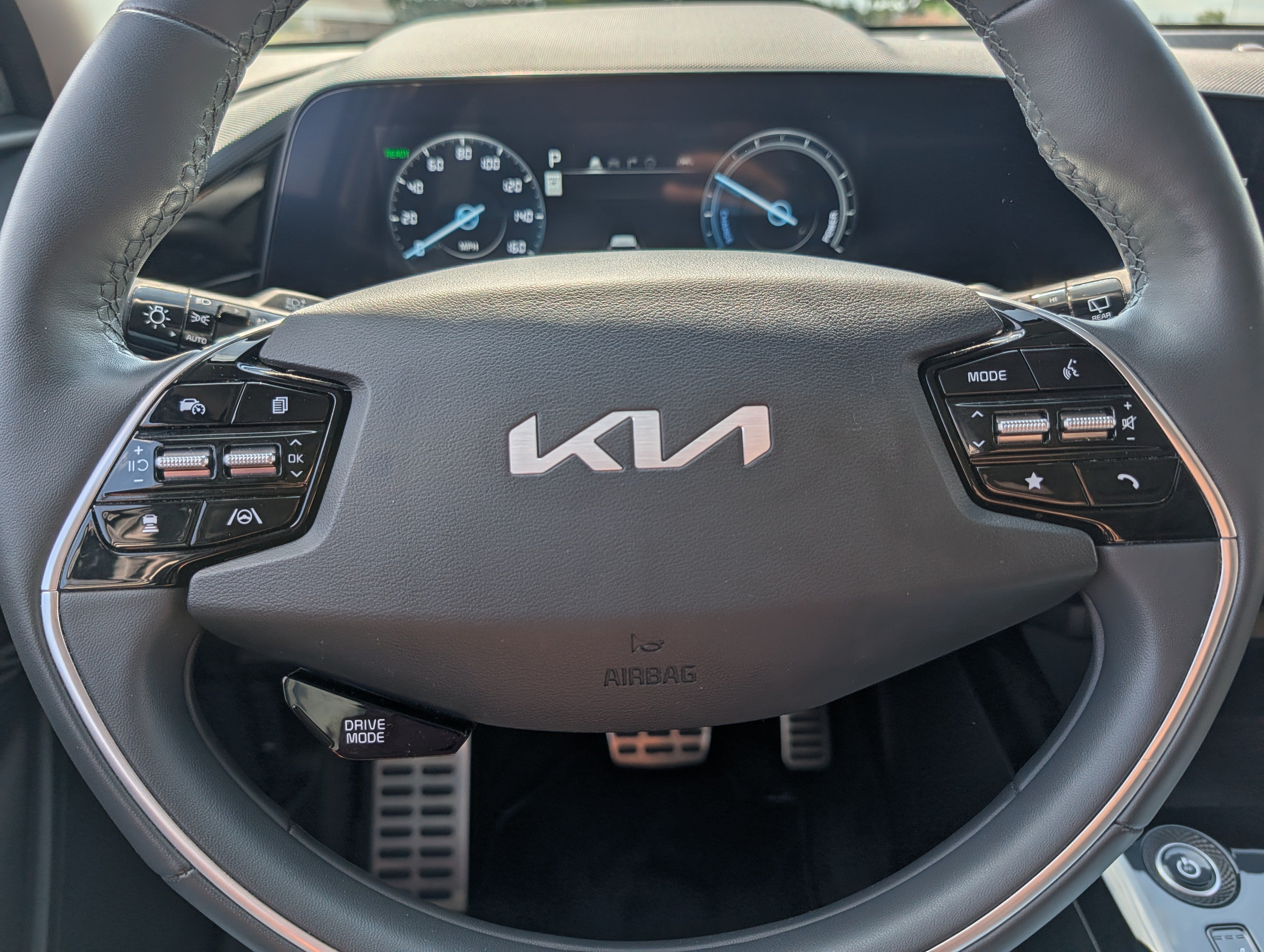 Certified 2024 Kia Niro Wave w/ Wave Preserve Package FWD image 25