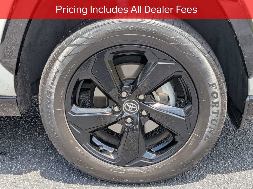 Certified 2020 Toyota RAV4 XSE w/ XSE Grade Weather Package AWD/4WD image 12