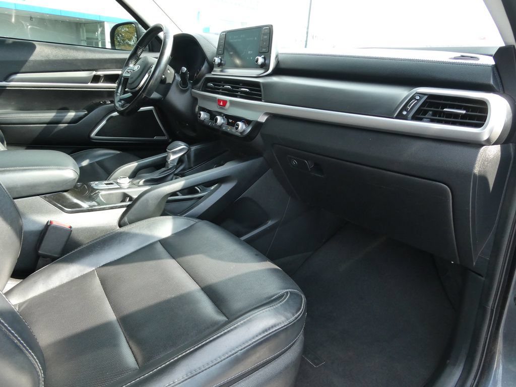 Used 2020 Kia Telluride LX AWD/4WD image 14