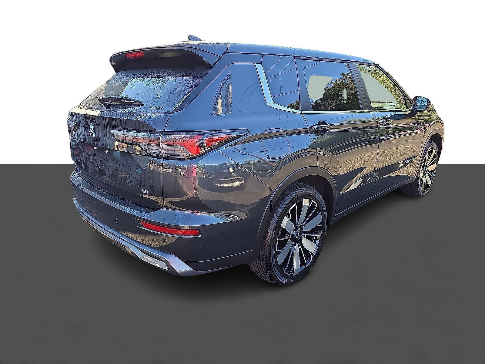 New 2025 Mitsubishi Outlander SE image 4